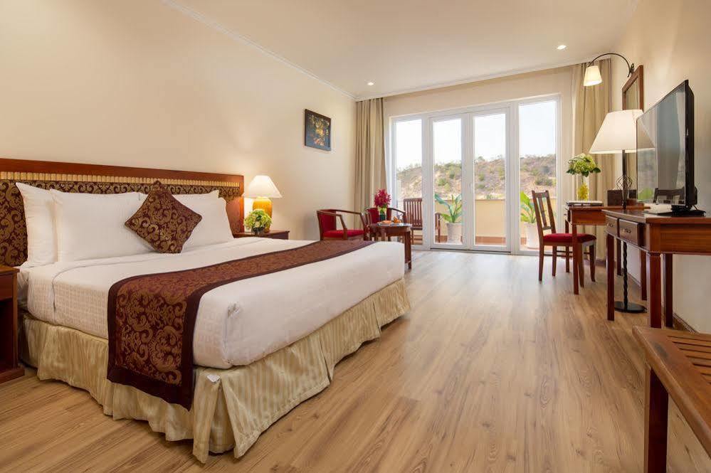 Sunshine Beach Resort Mũi Né Extérieur photo